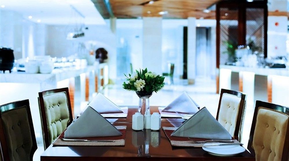 ดับเบิลทรี บาย ฮิลตัน เซี่ยงไฮ้ จิงอาน Hotel ภายนอก รูปภาพ